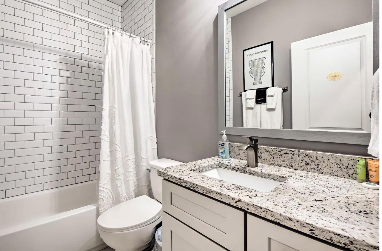 Cozy 4 Bedroom Located Right In Downtown Atlanta. Vakantiehuis